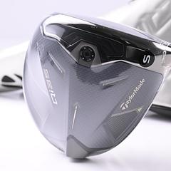 Taylormade Qi35 Driver / 9 Degree / Stiff Flex Fujikura Ventus Blue 5 Shaft - Image 2