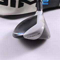 Taylormade SIM2 Max #4 Hybrid / 22 Degree / Stiff Flex Ventus Blue 7 Shaft - Image 3