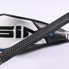 Taylormade SIM2 Max #3 Hybrid / 19 Degree / Stiff Flex Ventus Blue 7 Shaft - Image 8