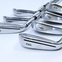 Taylormade Qi Irons / 5-PW+SW / Regular Flex KBS MAX MT 85 Shafts - Image 4