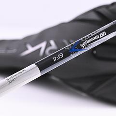 Cobra Darkspeed Max Driver / 10.5 Degree / Stiff F4 Flex UST Lin-Q Blue Shaft - Image 6