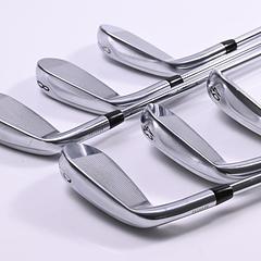 Titleist T400 2020 Irons / 7-PW+43°+49° / Regular Flex AMT Red R300 Shafts - Image 4