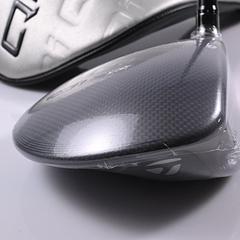 Taylormade Qi35 Driver / 10.5 Degree / Regular Flex Fujikura Ventus Blue 5 Shaft - Image 3