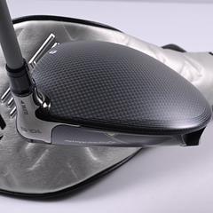 Taylormade Qi35 Driver / 10.5 Degree / Stiff Flex Fujikura Air Speeder 50 Shaft - Image 5