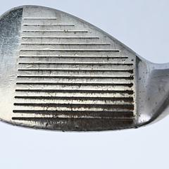 Cleveland Reg 588 RTG Lob Wedge / 64 Degree / Wedge Flex Cleveland Traction - Image 2