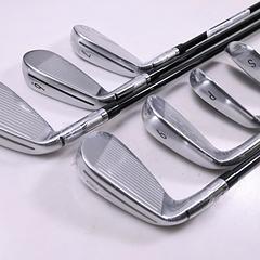 Taylormade Qi Irons / 5-PW+SW / Regular Flex Ventus TR Blue 6 Shafts - Image 4