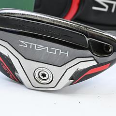 Taylormade Stealth Plus #4 Hybrid / 22 Degree / Regular Flex HZRDUS Red 70 - Image 2