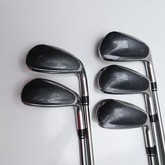 Used Wilson Launch Pad Iron Set / 6 - PW / Soft Regular Flex - Image 2