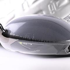 Taylormade Qi35 LS Driver / 9 Degree / Stiff Flex Kai'li Dark Waves CB Blue 60 - Image 5