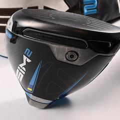 Taylormade SIM2 Driver / 10.5 Degree / Regular Flex Ventus Blue 5 Shaft - Image 2