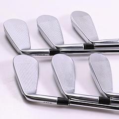 Srixon ZX4 MK II Irons / 5-PW / Stiff Flex Accra iSeries 105 Shafts - Image 3
