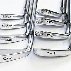 Titleist 695 Forged Irons / 3-PW / Stiff Flex Dynamic Gold S300 Shafts - Image 4