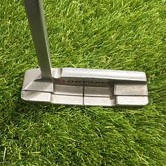 Odyssey White Hot 6 Long Neck 35" Putter - Image 3
