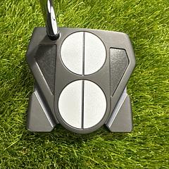 Odyssey 2Ball Ten Broomstick 48" Putter - Image 3