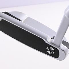 Odyssey Versa 330M White Putter / 34 Inch - Image 2