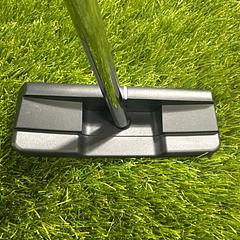 Odyssey Ai One Square 2 Square DW 35.5" Putter - Image 3