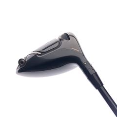 Used Titleist 917 D3 Driver / 9.5 Degrees / Regular Flex - Image 3