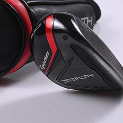 Taylormade Stealth #4 Hybrid / 22 Degree / Stiff Flex Fujikura Ventus Red 7 - Image 1