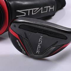 Taylormade Stealth #4 Hybrid / 22 Degree / Stiff Flex Fujikura Ventus Red 7 - Image 2