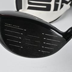 Taylormade SIM2 Driver / 10.5 Degree / Stiff Flex Fujikura Ventus Blue 5 Shaft - Image 4