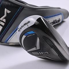 Taylormade SIM Max #4 Hybrid / 22 Degree / Stiff Flex Fujikura Ventus Blue 7 - Image 1