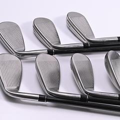 Taylormade M4 Irons / 5-PW+SW / Regular Flex Fujikura Atmos Red 6 Shafts - Image 3