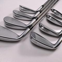 Mizuno JPX 923 Hot Metal Irons / 4-PW+GW / Stiff Flex UST Recoil 95 Shafts - Image 4