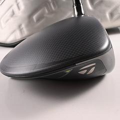 Taylormade Qi35 Driver / 10.5 Degree / Regular Flex Fujikura Ventus Blue '25 5 - Image 3