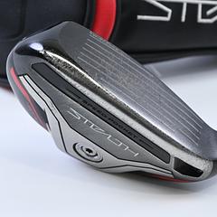 Taylormade Stealth Plus #3 Hybrid / 19.5 Degree / Stiff Flex HZRDUS Smoke RDX 80 - Image 1