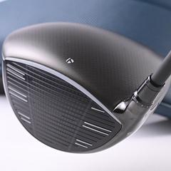 Taylormade Qi4D Driver / 10.5 Degree / Senior Flex Taylormade Reax Blue 50 Shaft - Image 4