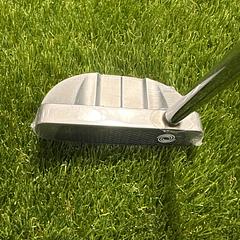 Odyssey California US 101 34" Putter - Image 2