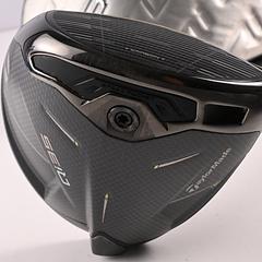 Taylormade Qi35 Driver / 9 Degree / X-Flex Kai'Li White 60 Shaft - Image 2
