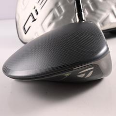 Taylormade Qi35 Driver / 9 Degree / X-Flex Kai'Li White 60 Shaft - Image 3