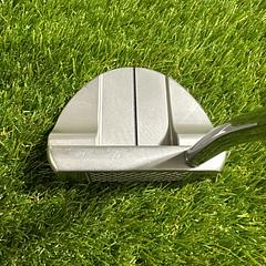 Odyssey Toulon Memphis 34" Putter - Image 2