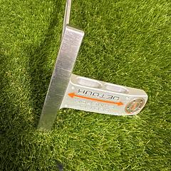 Scotty Cameron Detour 34" Putter - Image 1