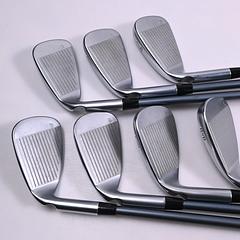 Ping G425 Irons / 5-PW+SW / Blue Dot / Regular Flex Ping Alta CB Slate Shafts - Image 3
