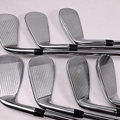 Titleist T200 2019 Irons / 5-PW+48° / Stiff Flex AMT Black S300 Shafts - Image 3