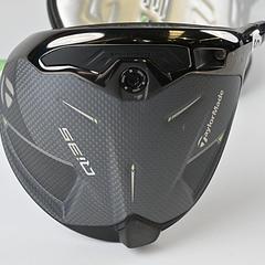 Taylormade Qi35 Driver / 10.5 Degree / Stiff Flex Fujikura Ventus Blue 5 Shaft - Image 2