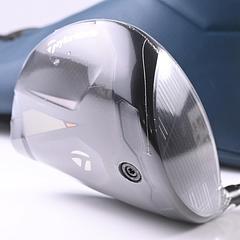 Taylormade Qi4D Max Driver / 10.5 Degree / Stiff Flex REAX Blue 60 Shaft - Image 1
