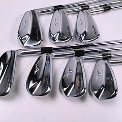 Mizuno Pro 221 Irons / 4-PW / Stiff Flex Dynamic Gold 120 S300 Shafts - Image 2