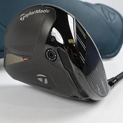 Taylormade Qi4D Driver / 9 Degree / Stiff Flex REAX White 60 Shaft - Image 1