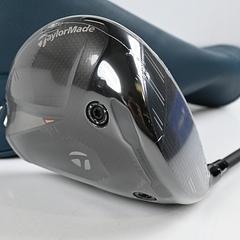 Taylormade Qi4D Driver / 10.5 Degree / Regular Flex REAX Blue 50 Shaft - Image 1