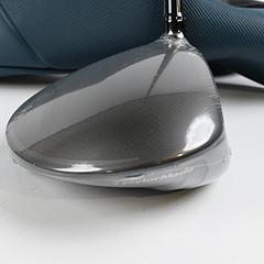 Taylormade Qi4D Driver / 10.5 Degree / Regular Flex REAX Blue 50 Shaft - Image 3