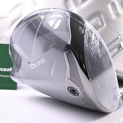 Taylormade Qi35 Driver / 10.5 Degree / Regular Flex Fujikura Ventus Blue 5 Shaft - Image 1