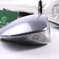 Taylormade Qi35 Max Driver / 10.5 Degree / Stiff Flex Fujikura Air Speeder 50 - Image 3