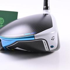 Taylormade SIM2 Max Driver / 9 Degree / Stiff Flex Fujikura Ventus Blue 6 Shaft - Image 3