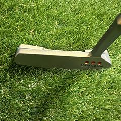 Scotty Cameron Pro Platinum Newport 2 Mid Slant 34" Putter - Image 2