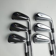 Used Mizuno MP-20 HMB & MP-20 Combo Set Iron Set / 4 - 9 IRON / X-Stiff Flex - Image 2