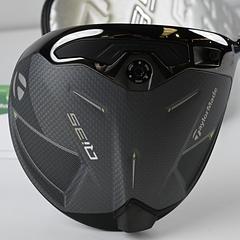 Taylormade Qi35 Driver / 10.5 Degree / Senior Flex Vanquish 4 Shaft - Image 2