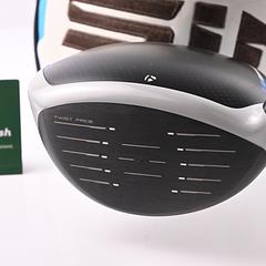 Taylormade SIM2 Driver / 9 Degree / Regular Flex Ventus Blue 5 Shaft - Image 4